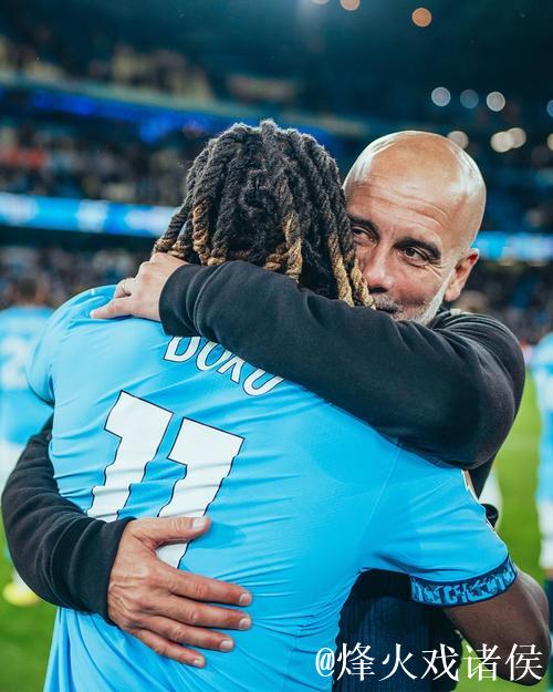 沃尔科特:维拉具备争冠实力,但曼城才是让我忧心的球队 沃尔科特:维拉具备争冠实力,但曼城才是让我忧心的球队